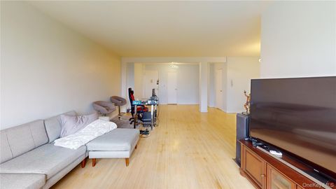 6300 Riverdale Avenue 6C Bronx NY 10471