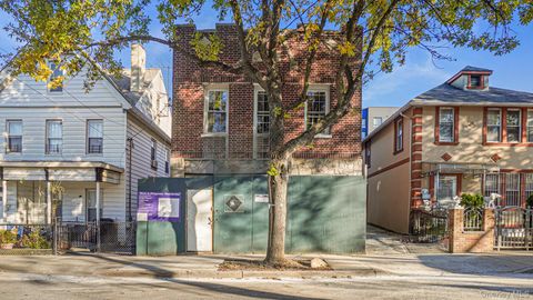 4518 Richardson Avenue Bronx NY 10470