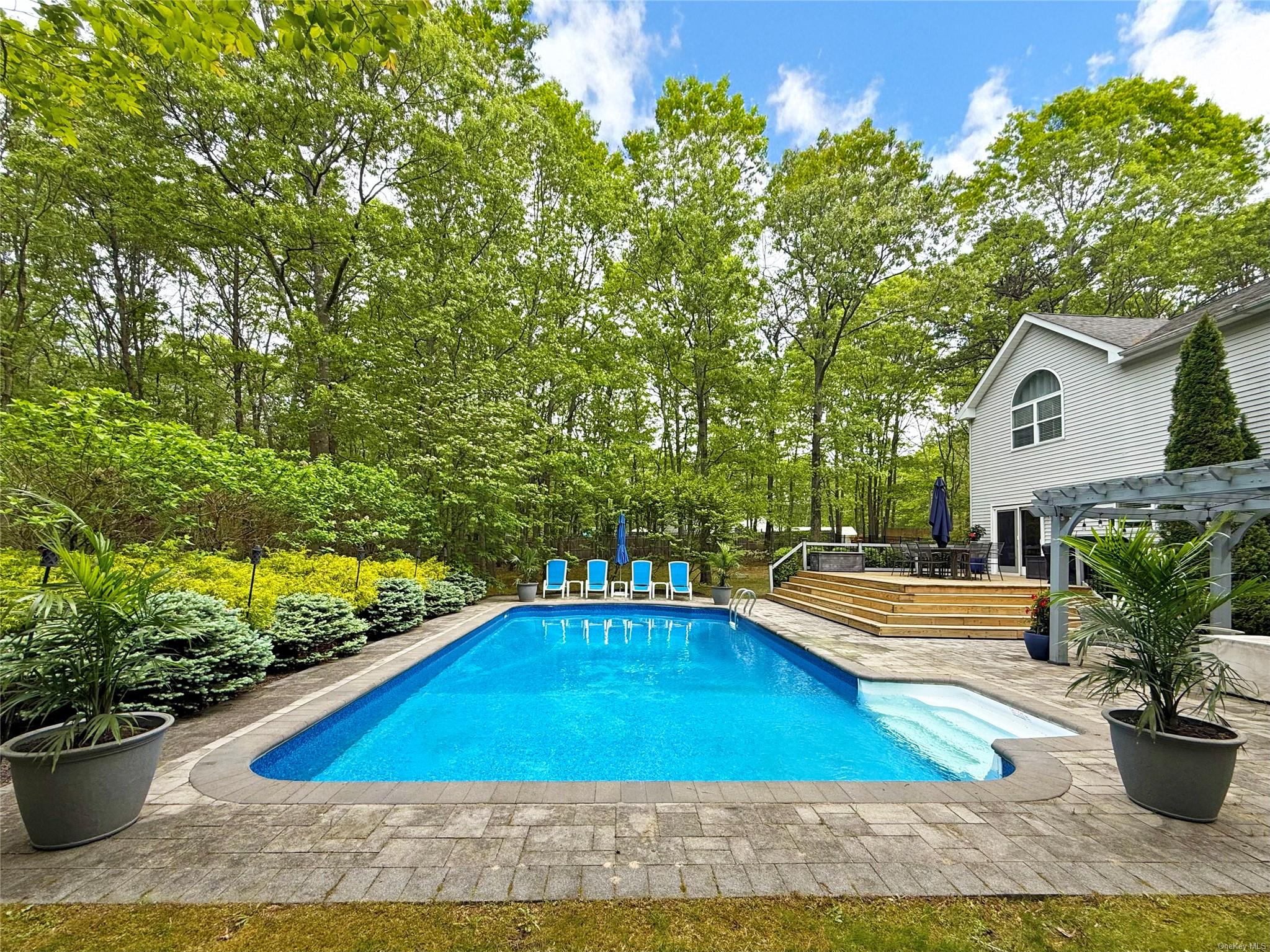 18 Diane Drive, Manorville, New York image 3