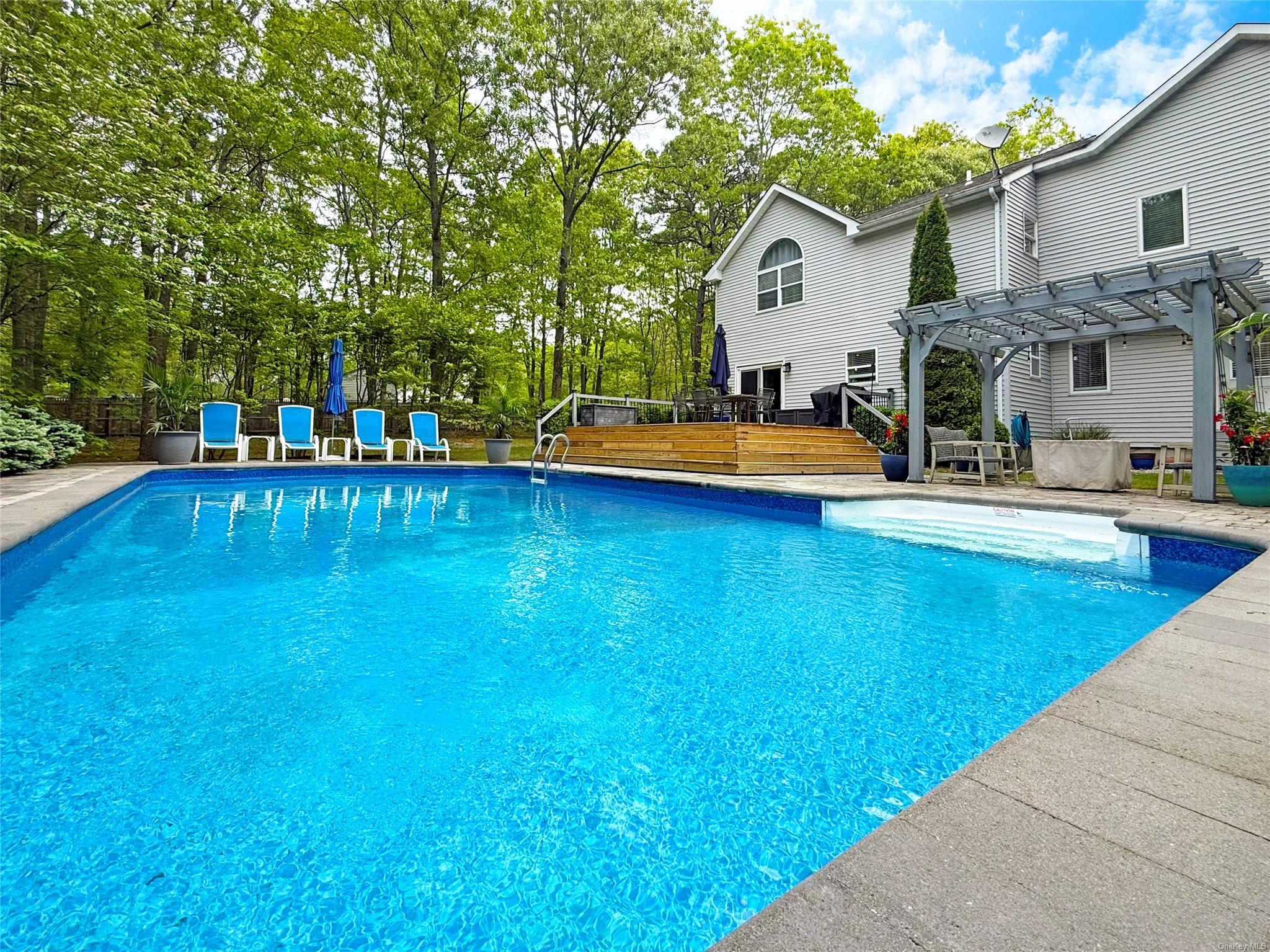 18 Diane Drive, Manorville, New York image 36