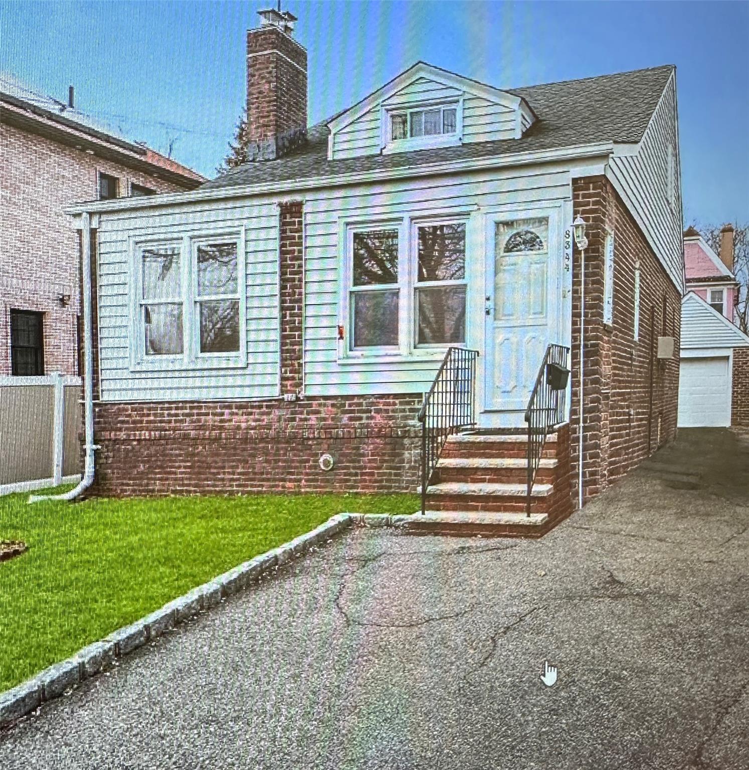 Rental Property at 260th Street, Floral Park, Queens, NY - Bedrooms: 3 
Bathrooms: 2  - $3,800 MO.