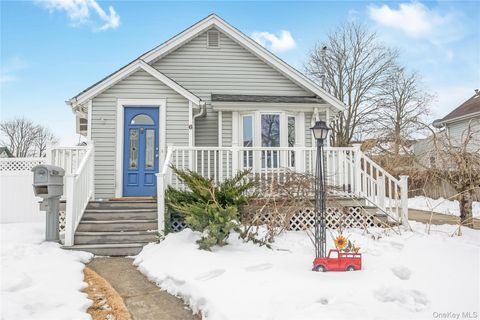 6 Dean Street Farmingdale NY 11735