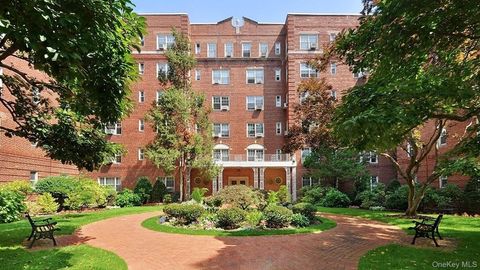 77-15 113th Street 2O Forest Hills NY 11375