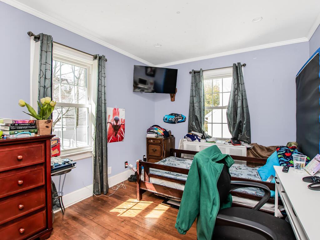 34 Kinross Place, Yonkers, New York image 11