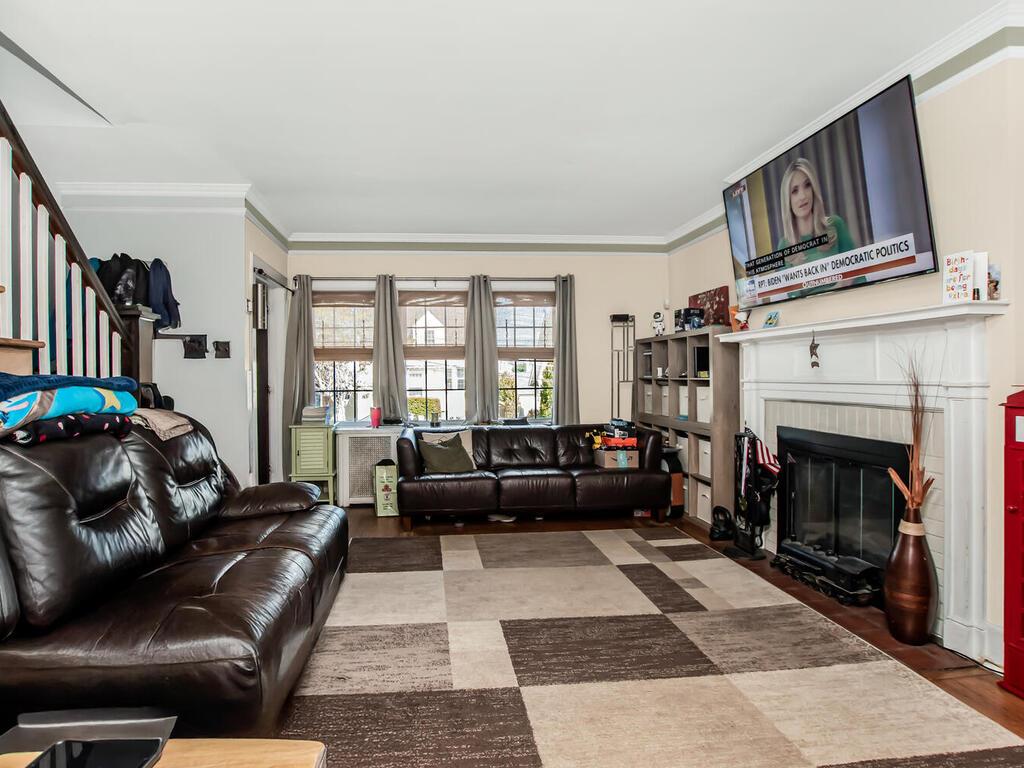 34 Kinross Place, Yonkers, New York image 4