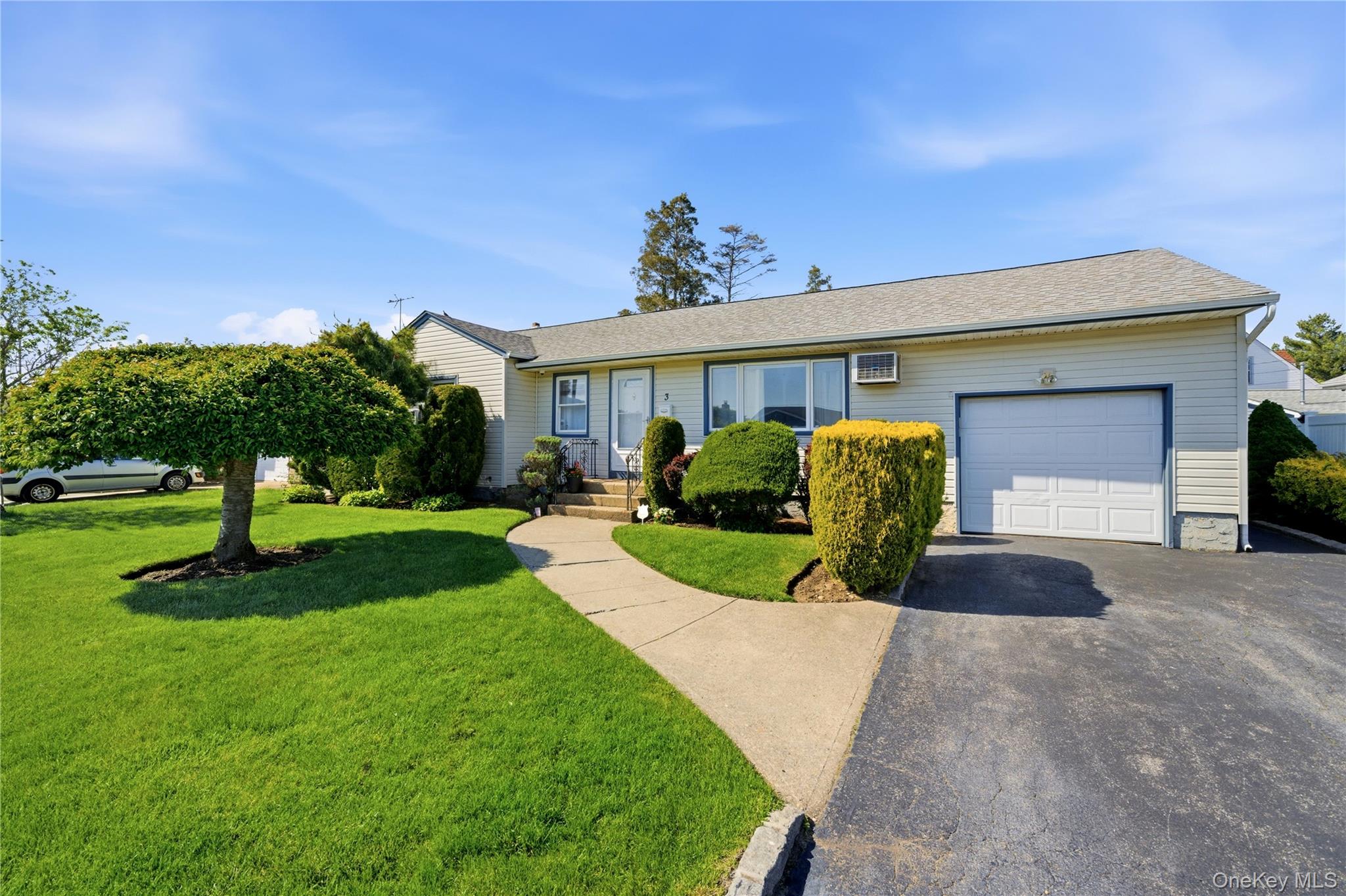 3 Lenore Avenue