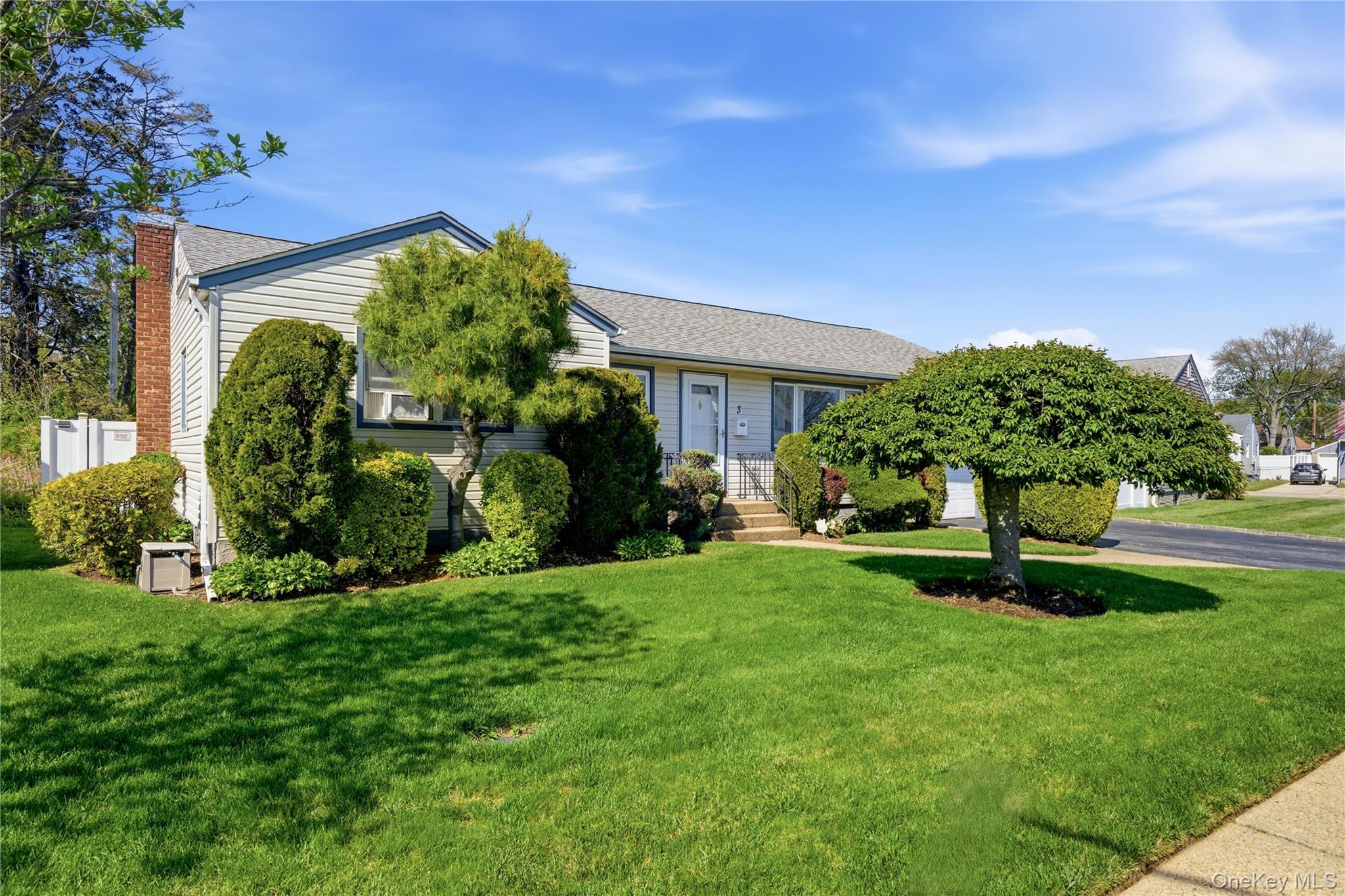 3 Lenore Avenue