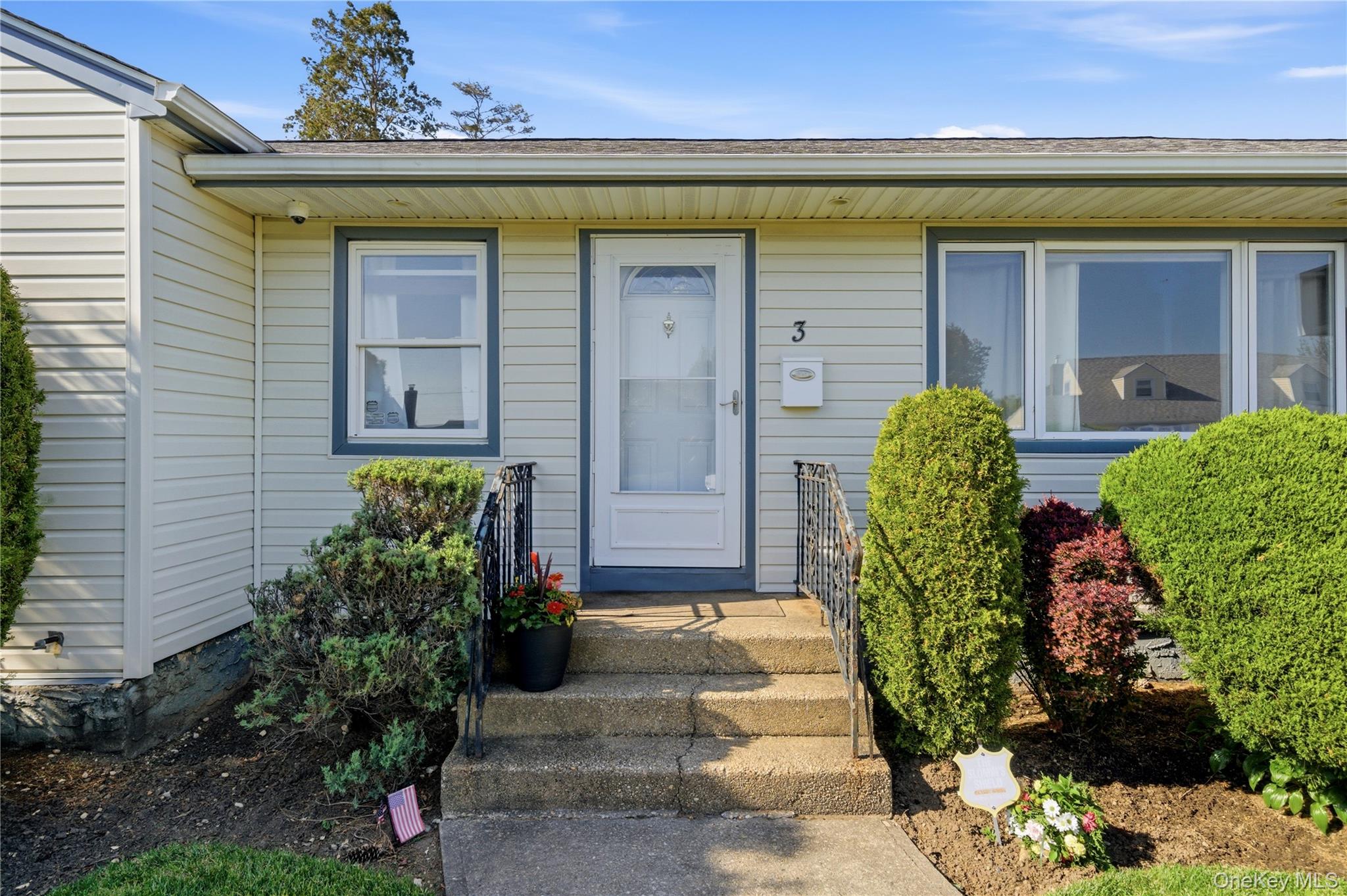 3 Lenore Avenue
