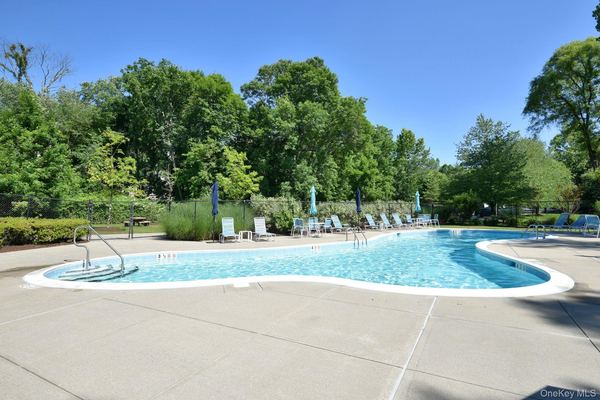 7 Club Pointe Drive 7