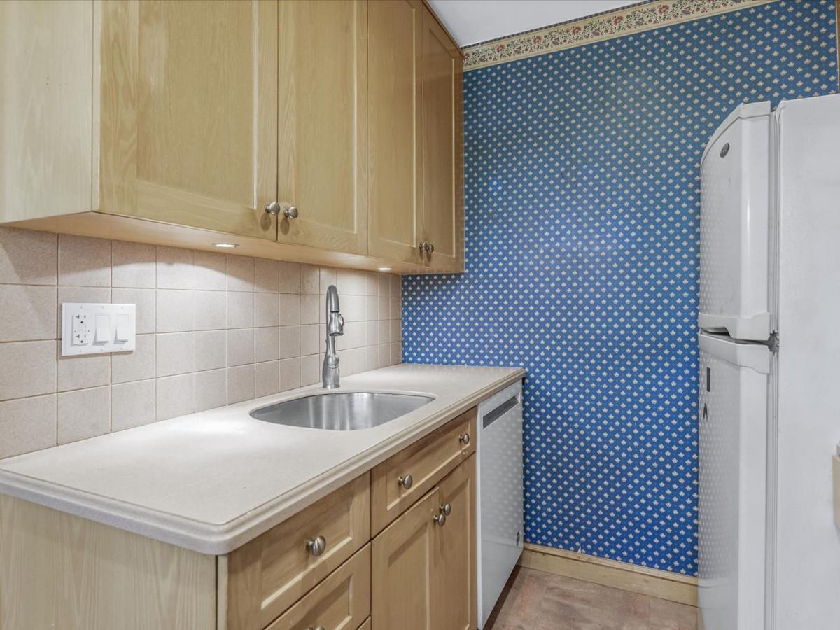 21-33 Utopia Parkway lower