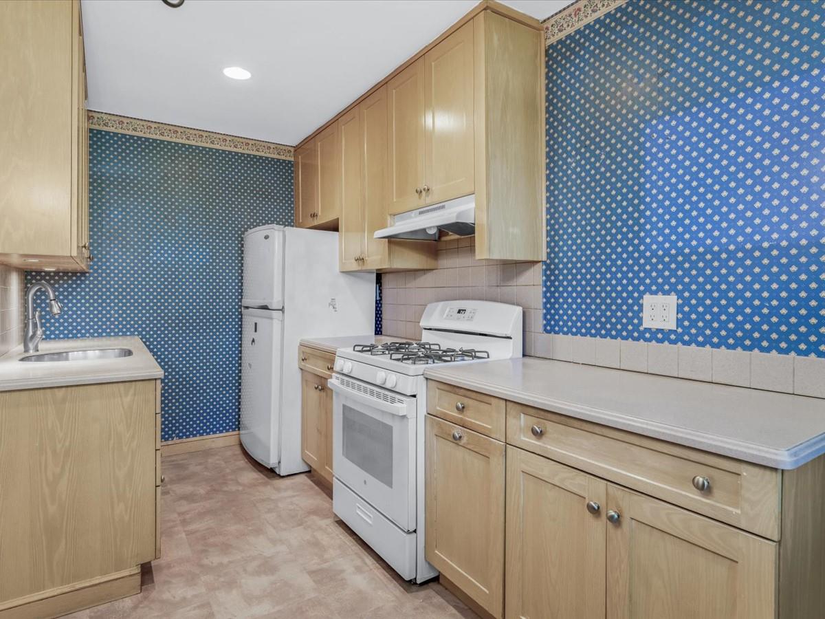 21-33 Utopia Parkway lower