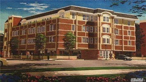 Photo of 147 Main Street #3B, Mineola, NY 11501 (MLS # 989044)