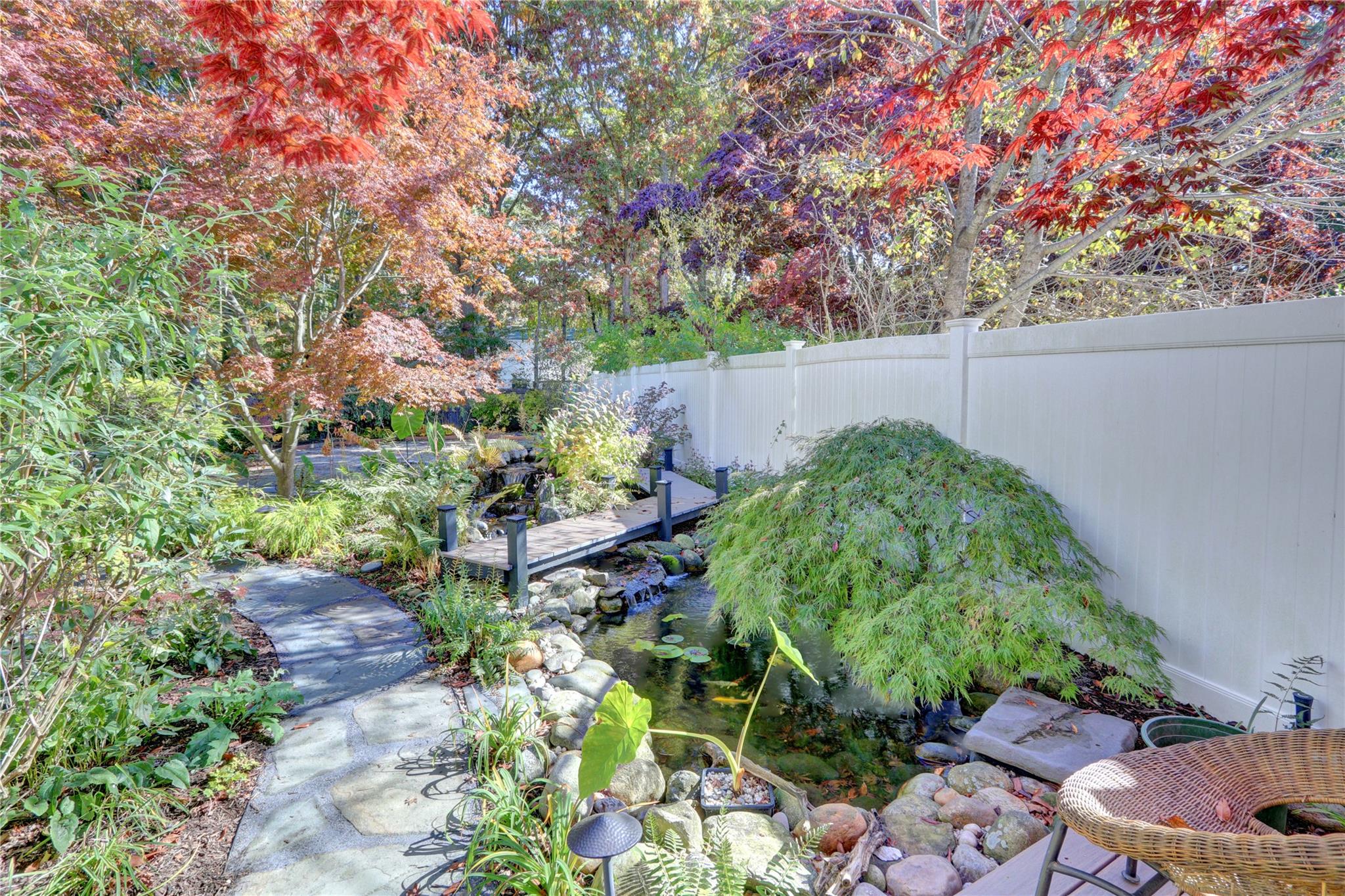 23 Charm City Drive, Port Jefferson Station, New York image 6