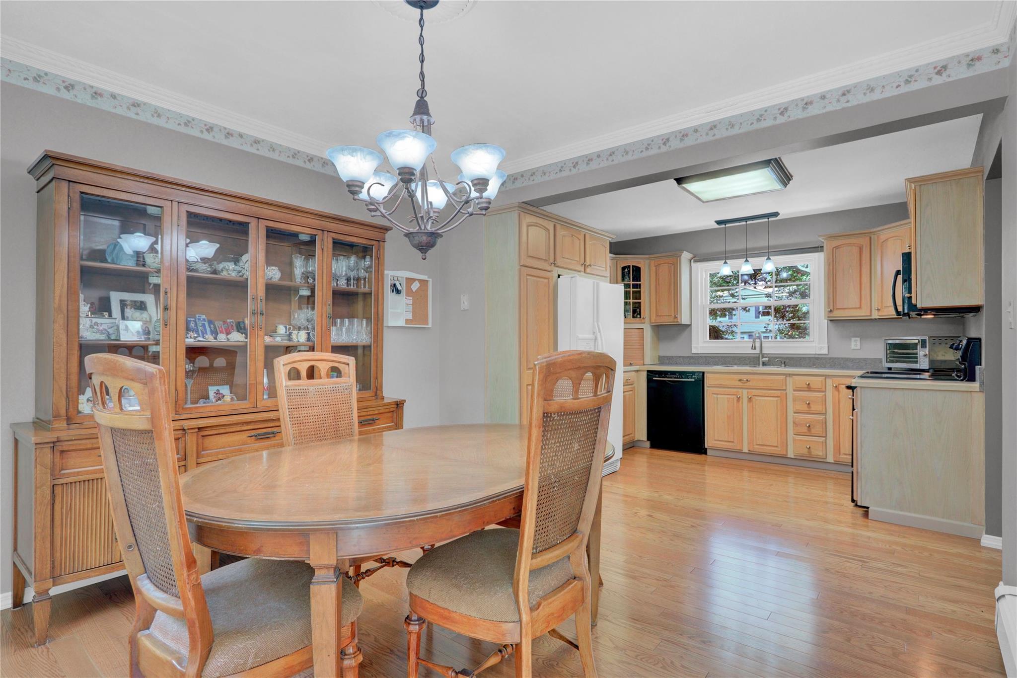 23 Charm City Drive, Port Jefferson Station, New York image 15