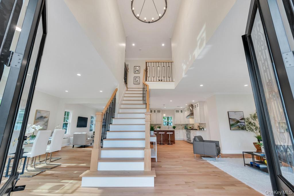 124 North Drive