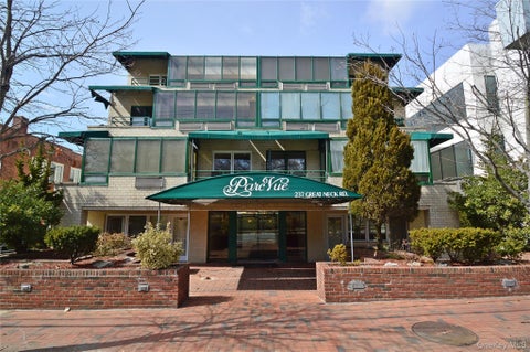 Multifamily For Rent - 237 Great Neck Rd #4B<br/> Nassau County, Great Neck, NY 11021