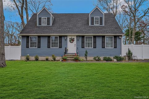 Photo of 458 Lockwood Drive, Shirley, NY 11967 (MLS # 938095)