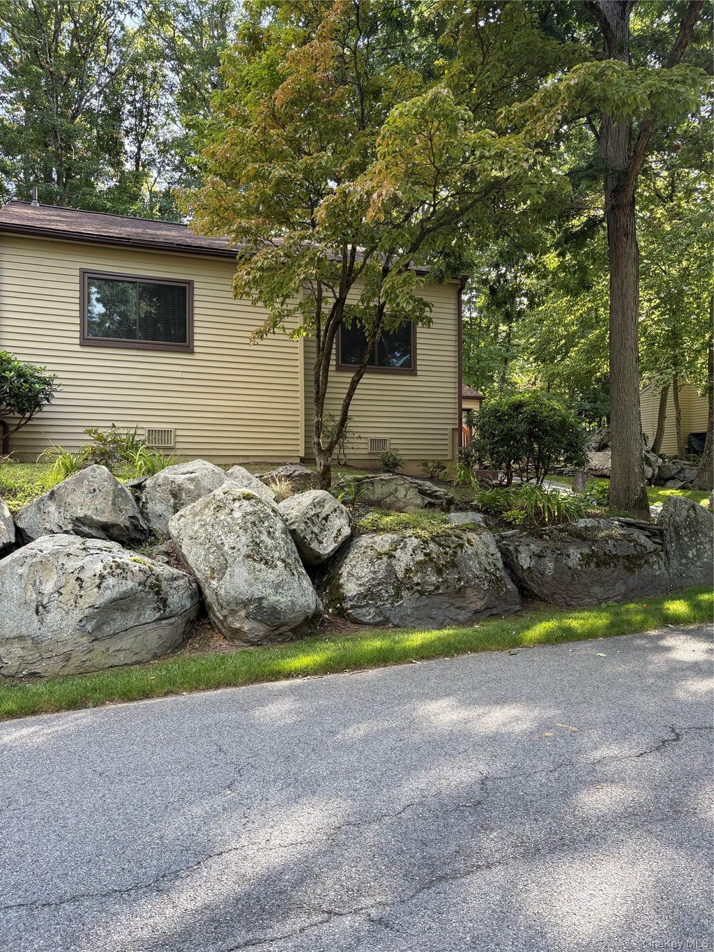 Photo of 7 Ironwood Drive, Highland Mills, NY 10930 (MLS # 1039455)