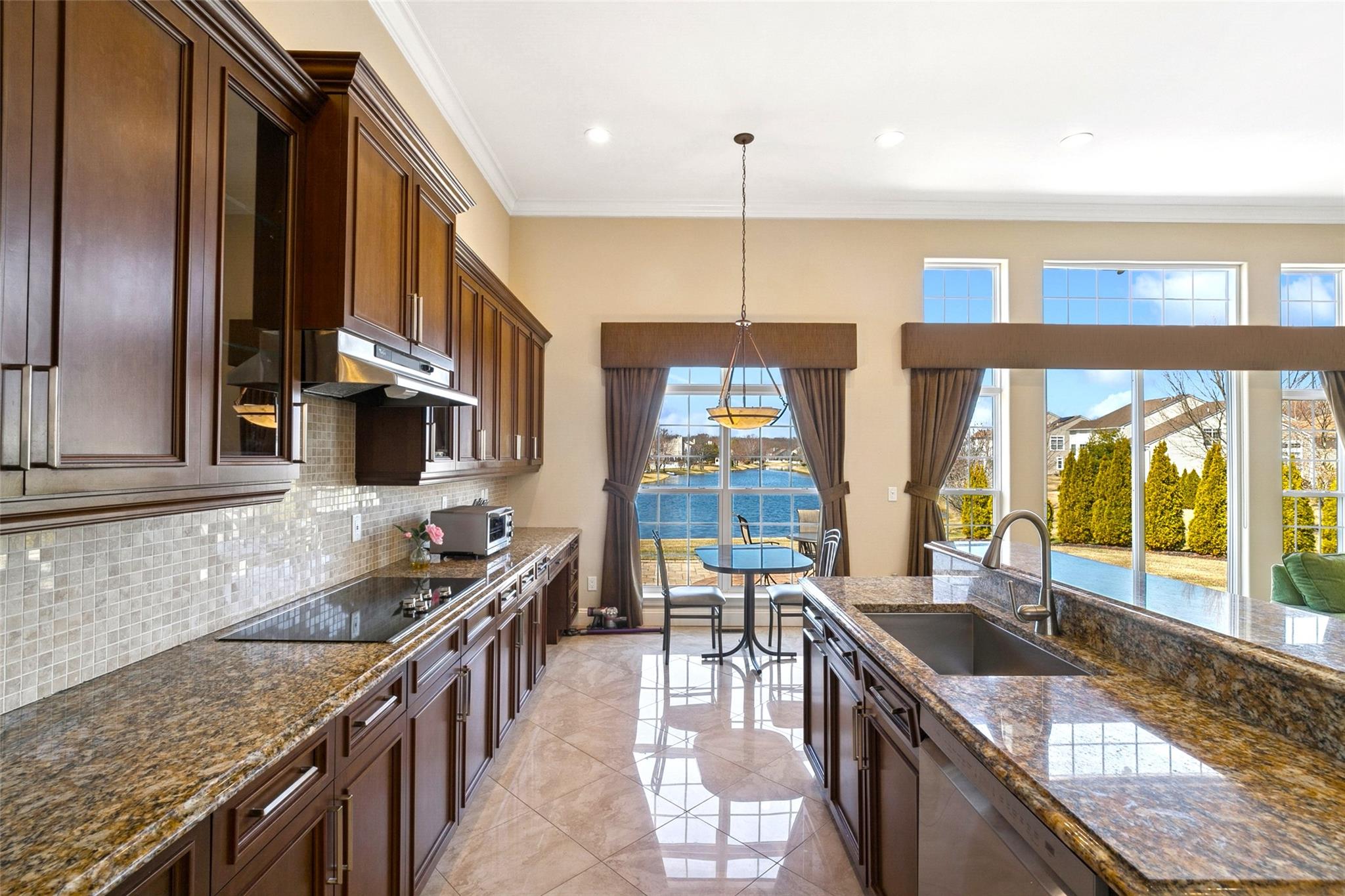 22 Hamlet Woods Drive, Saint James, New York image 14