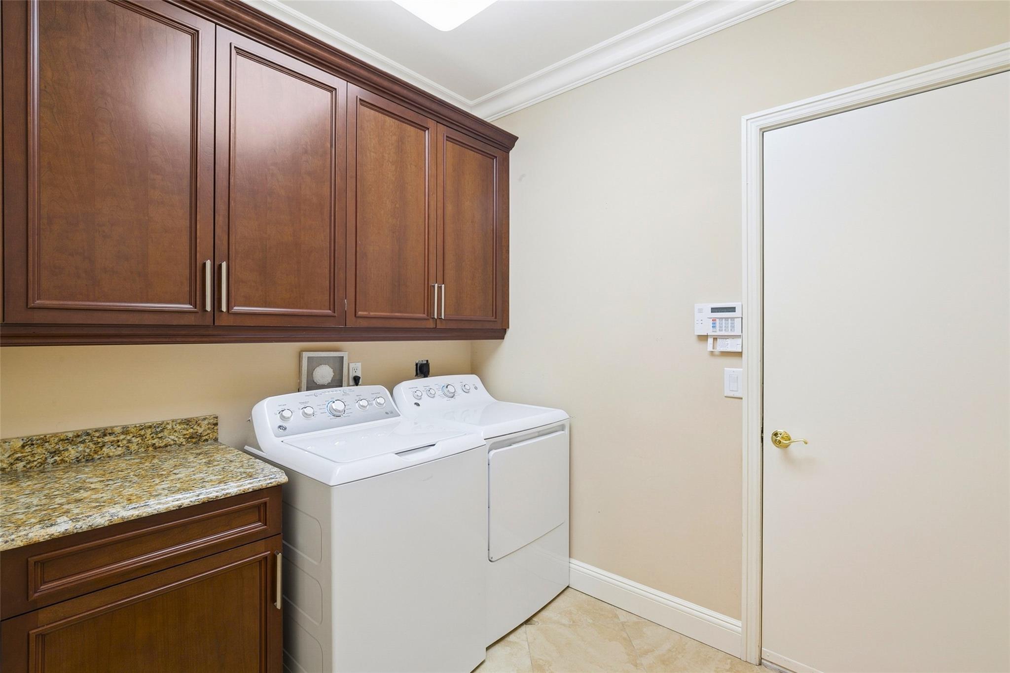 22 Hamlet Woods Drive, Saint James, New York image 28