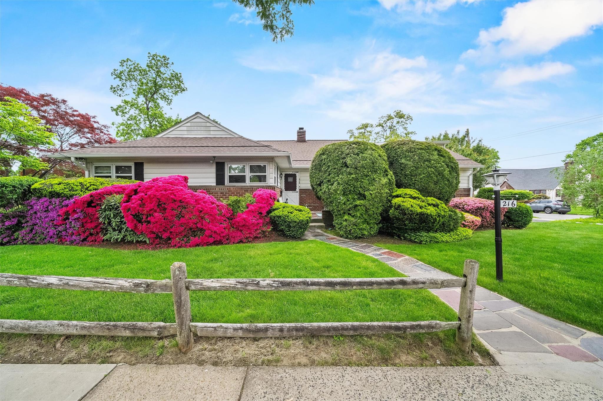 216 Colonial Parkway, Yonkers, New York image 2