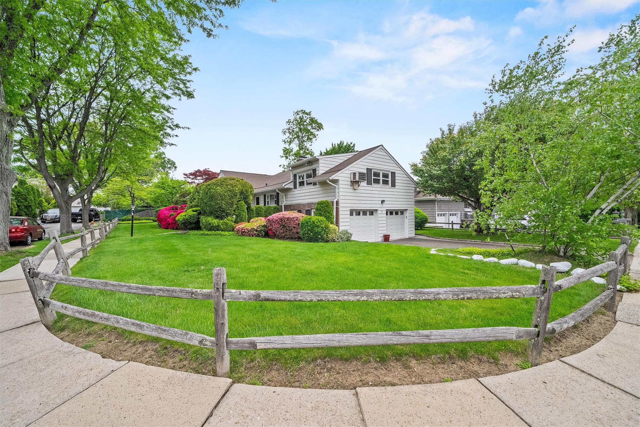 216 Colonial Parkway, Yonkers, New York image 33