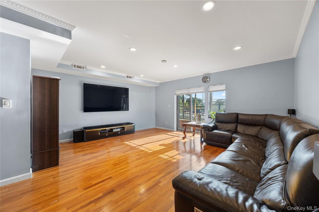 Photo of 2881 Cropsey Avenue #3A, Brooklyn, NY 11214 (MLS # 921725)