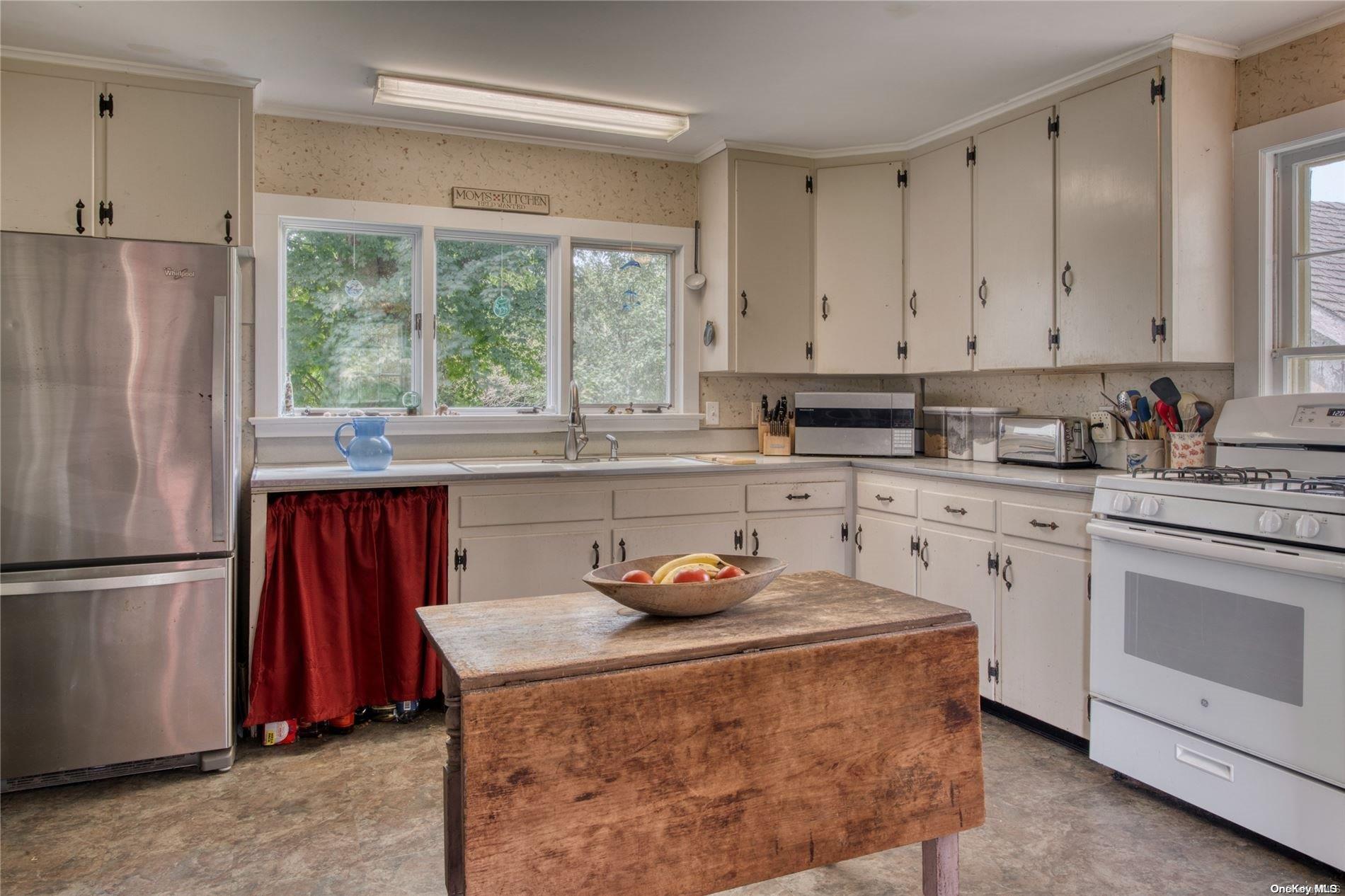 1110 Terry Lane, Orient, New York image 12