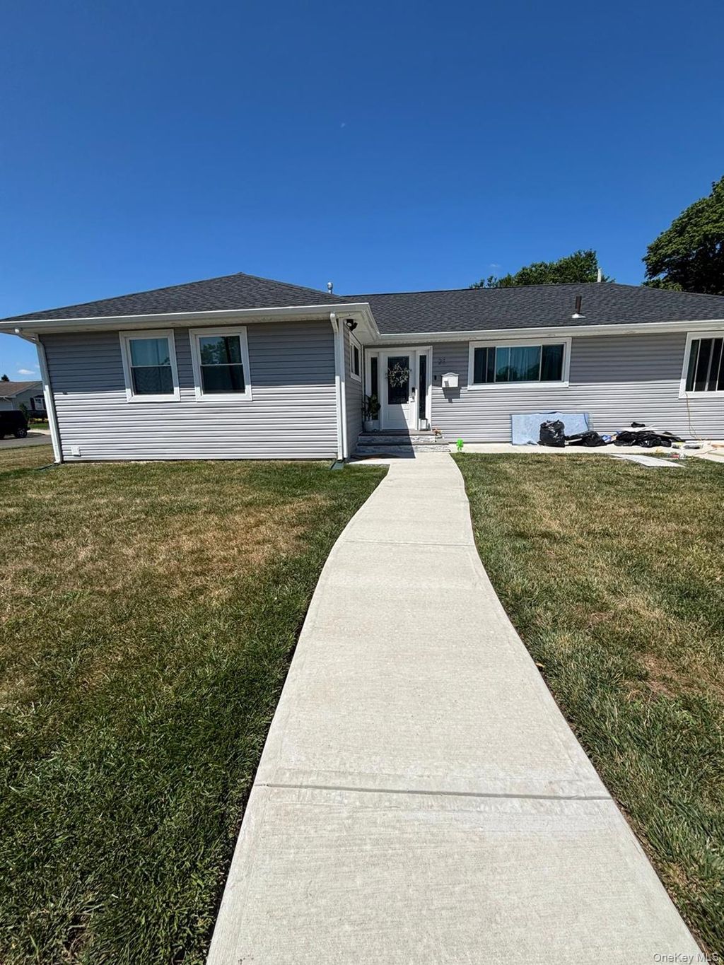 Photo of 28 High Street, Farmingdale, NY 11735 (MLS # 1023778)