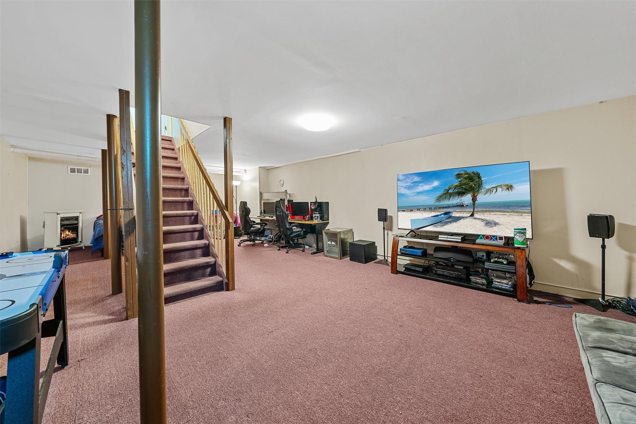 8 Red Oak Court, Middletown, New York image 37