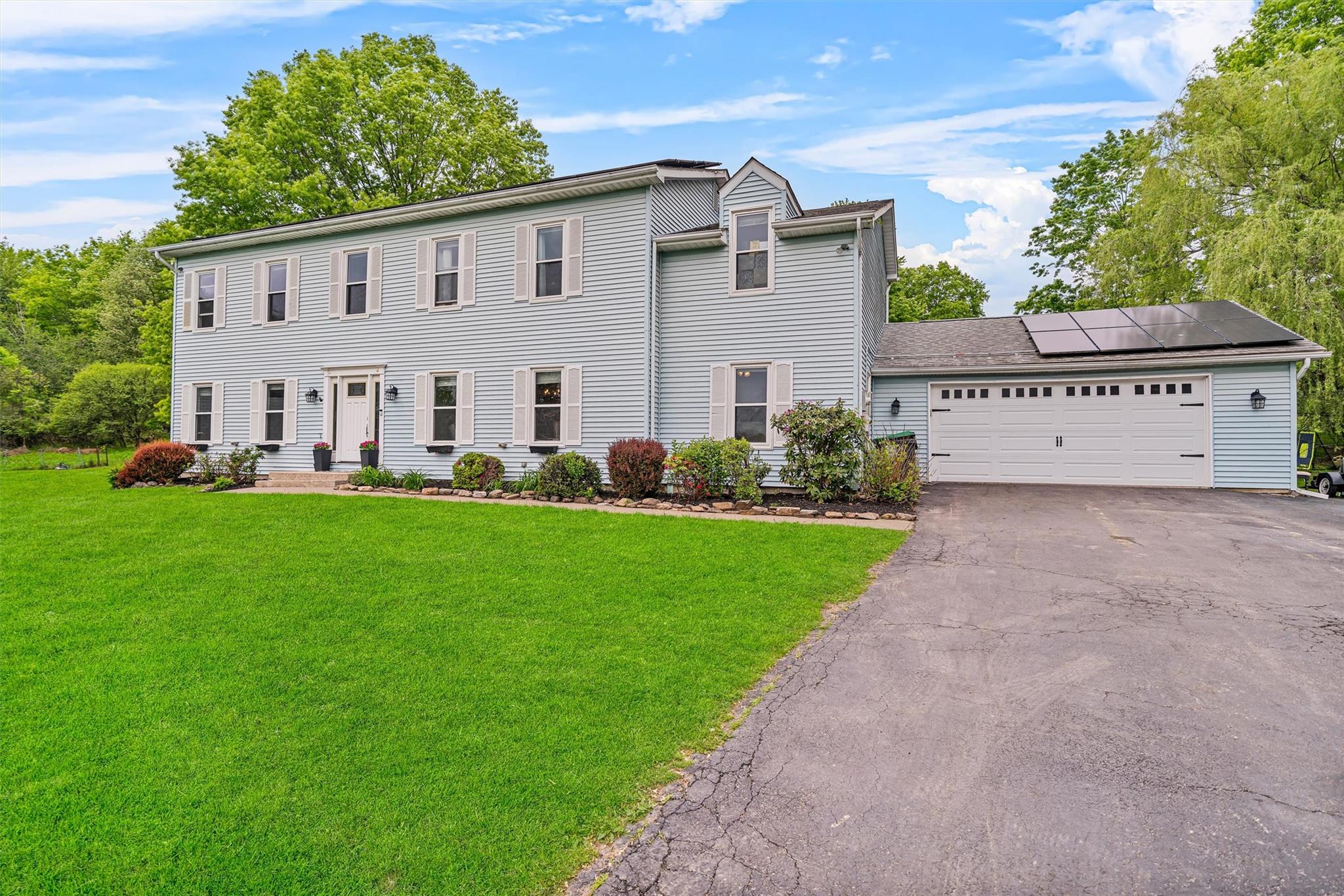 8 Red Oak Court
