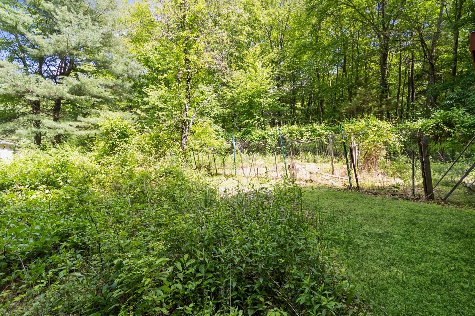 Carmel, New York 10512, United States, 5 Bedrooms Bedrooms, ,4 BathroomsBathrooms,Residential,Active,147794