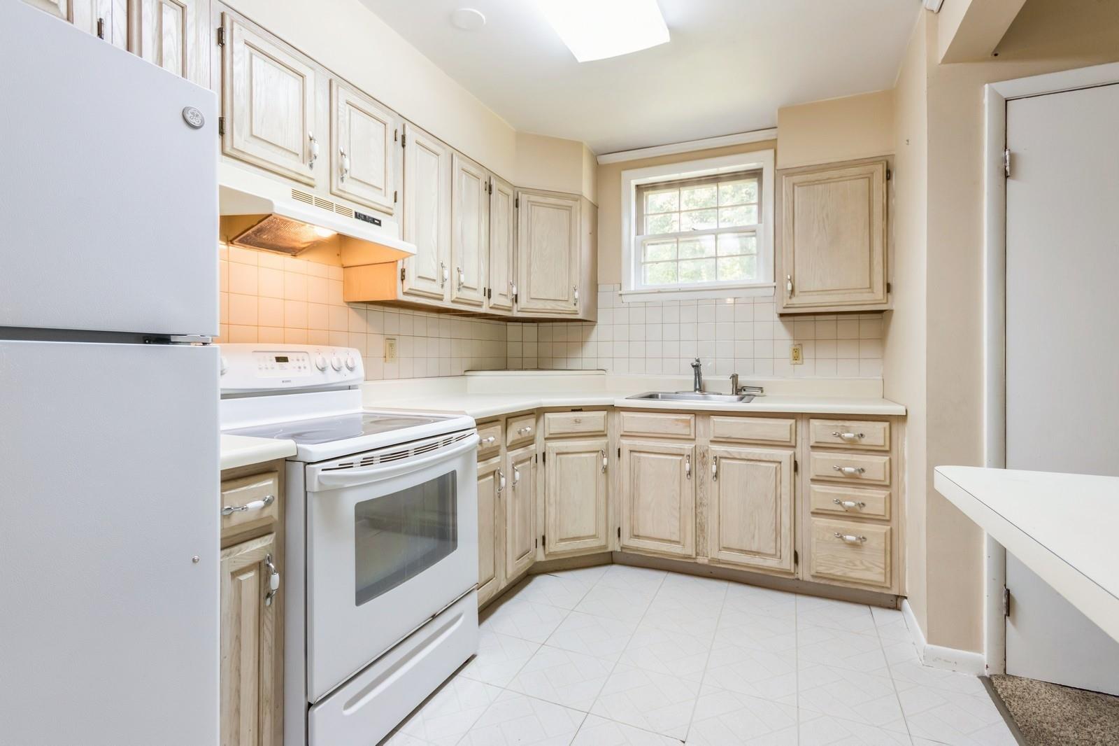 Carmel, New York 10512, United States, 5 Bedrooms Bedrooms, ,4 BathroomsBathrooms,Residential,Active,147794