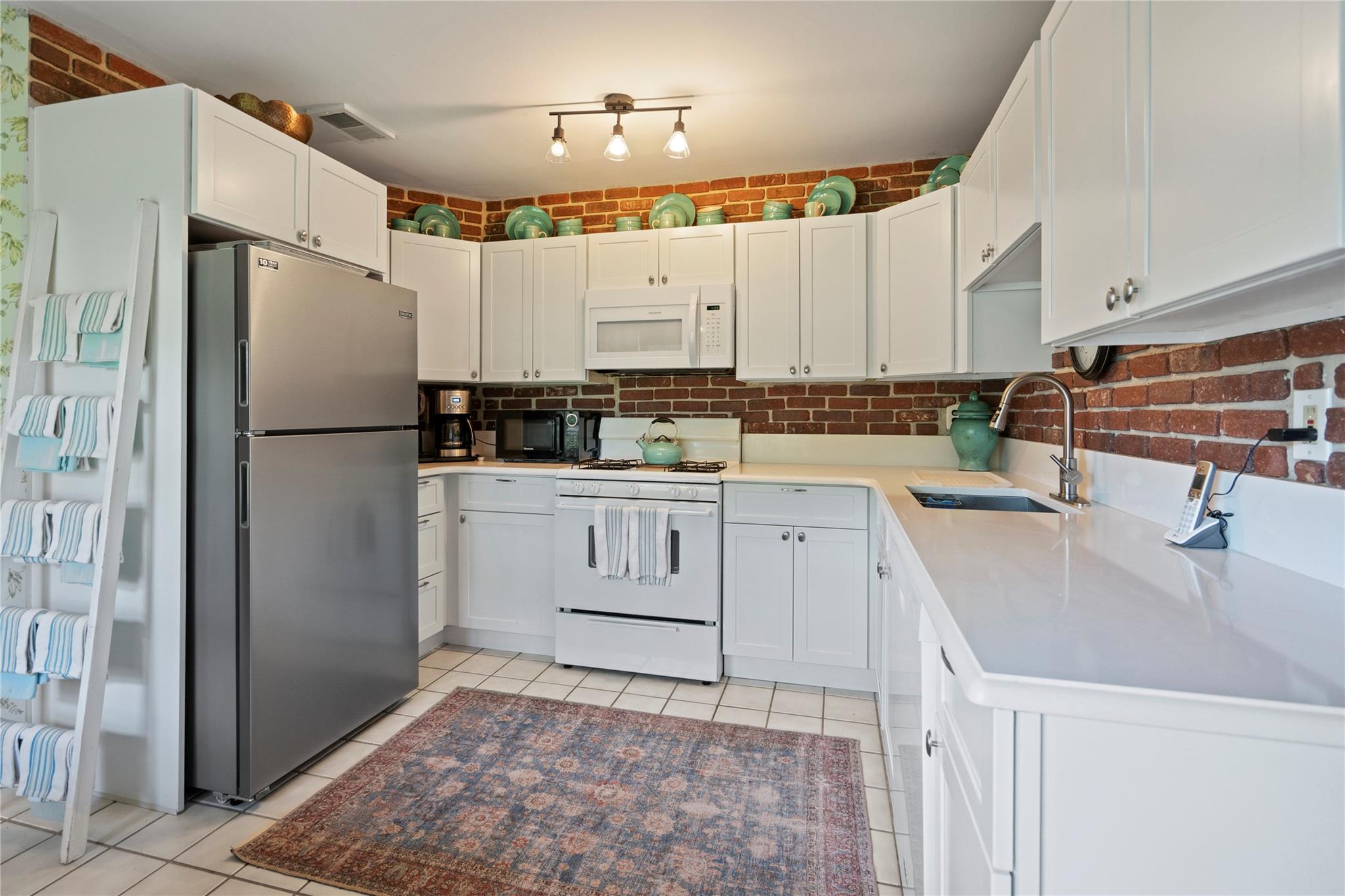 12 Woodchuck Trail, Coram, New York image 11