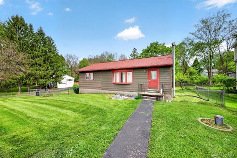 Homes For Sale - 11 Bradley Lane<br/> Walden, NY 12586