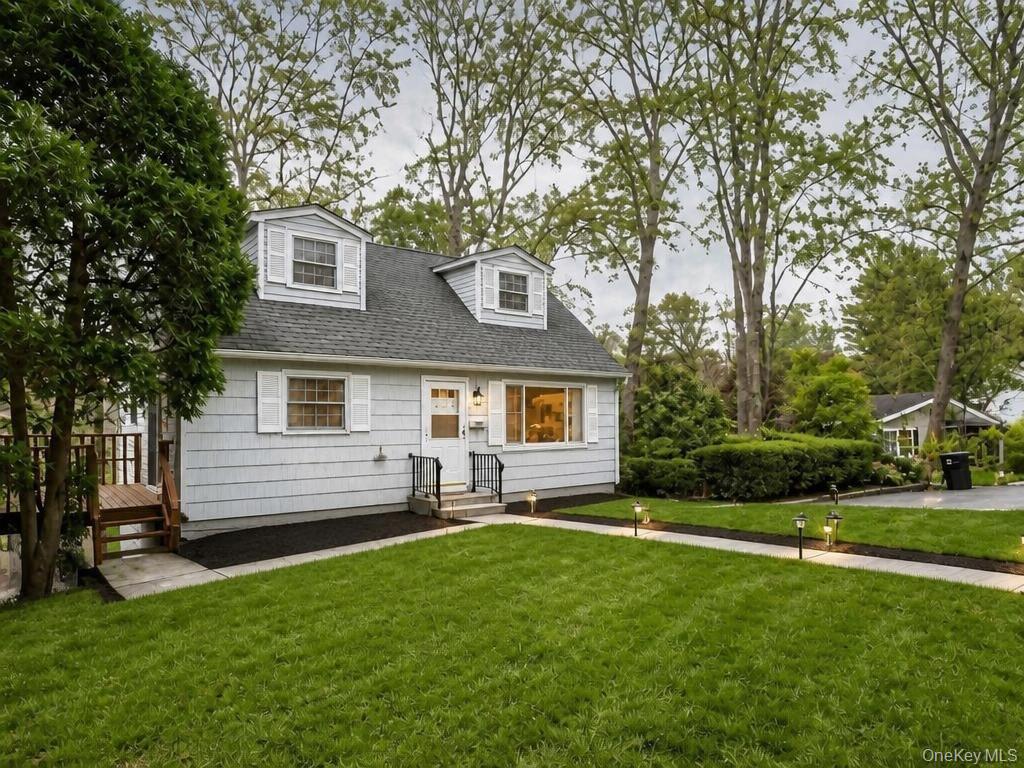 Photo of 76 Beverly Road, Mount Kisco, NY 10549 (MLS # 957556)