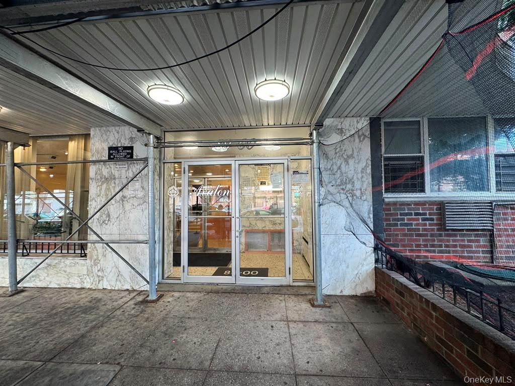 8900 170th Street 7D - Photo 3