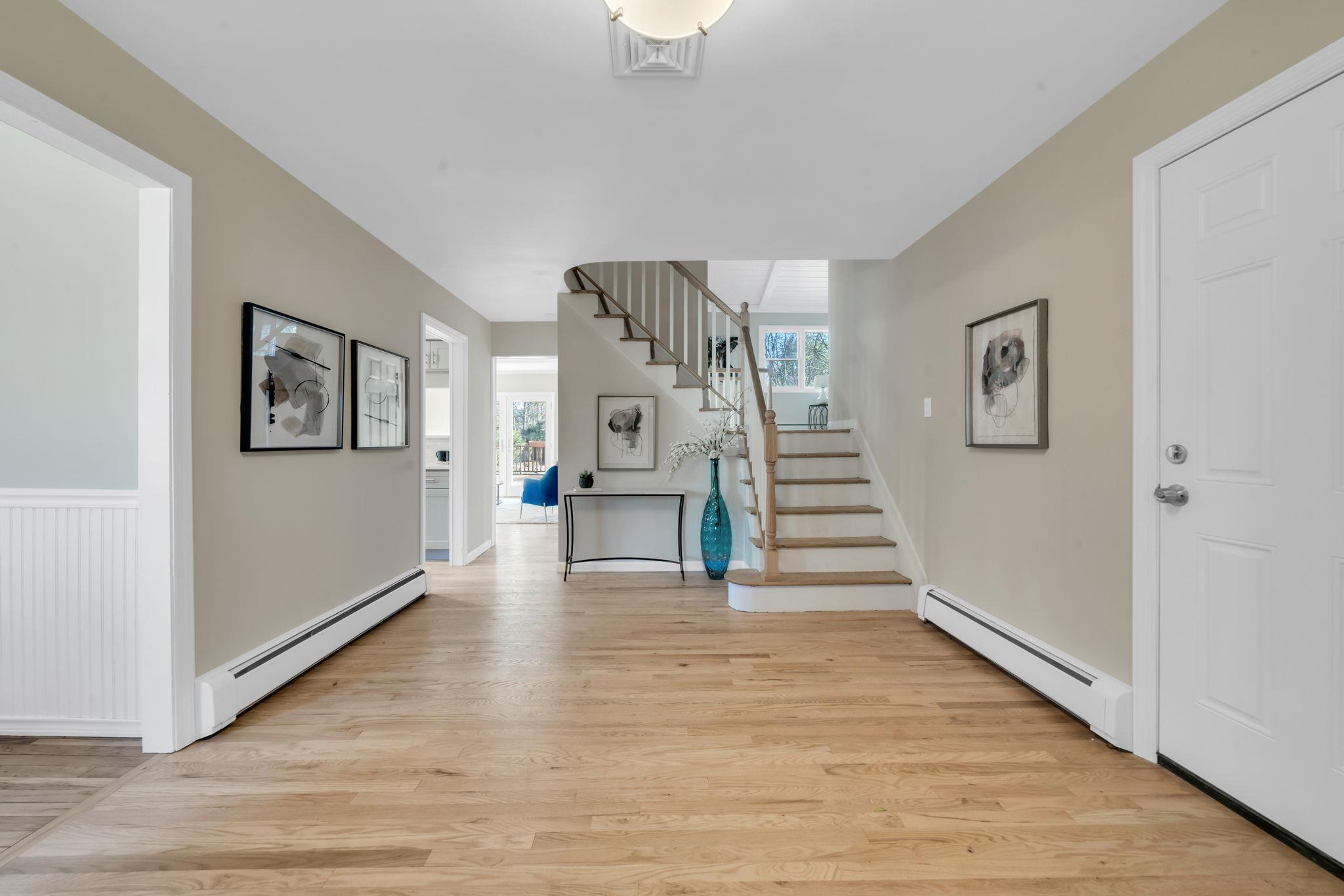 307 Mount Pleasant Road, Hauppauge, New York image 3