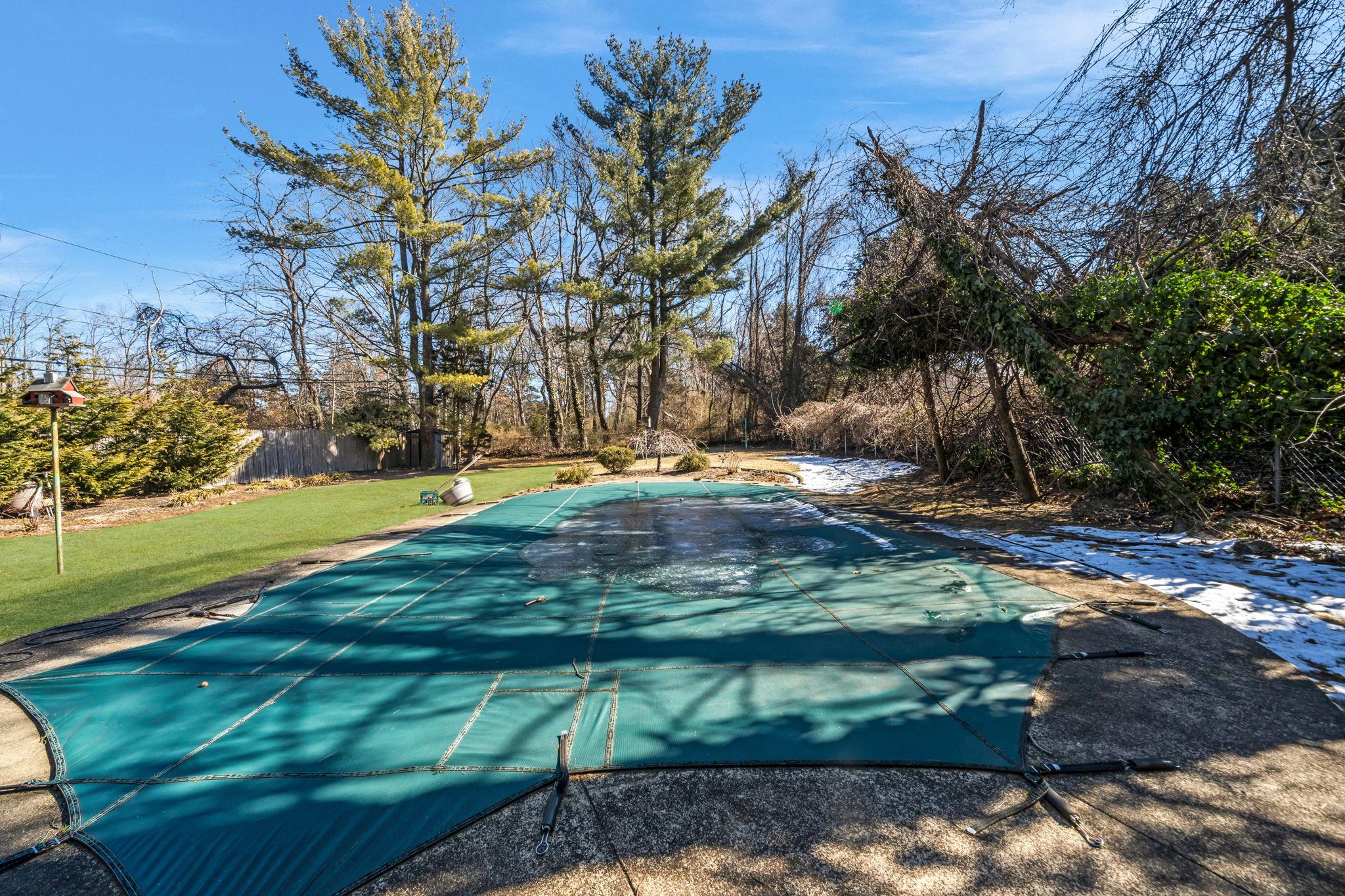 307 Mount Pleasant Road, Hauppauge, New York image 27