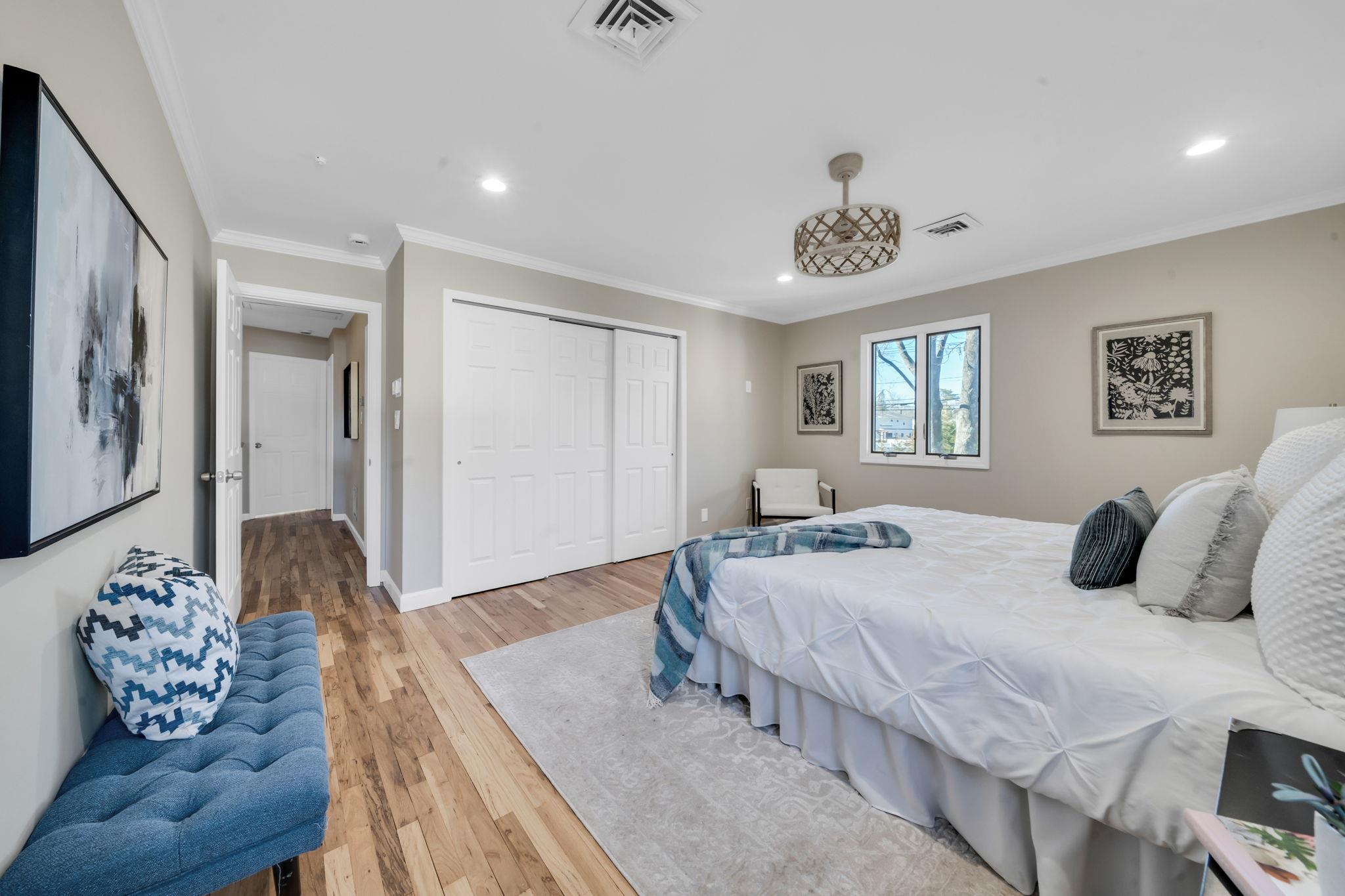 307 Mount Pleasant Road, Hauppauge, New York image 13