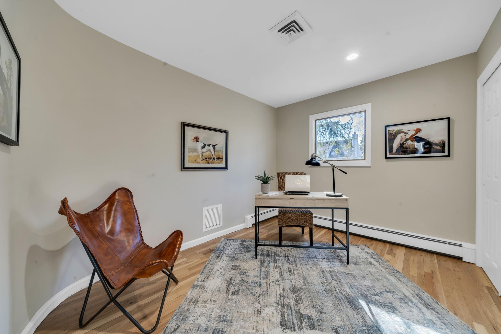 307 Mount Pleasant Road, Hauppauge, New York image 16