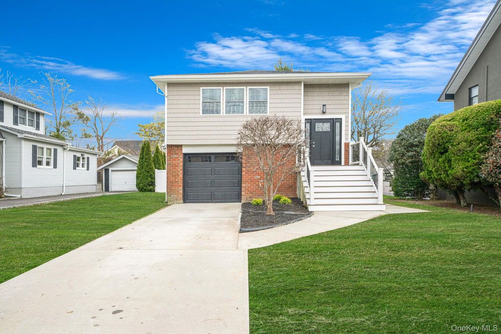 Photo of 3394 Lufberry Avenue, Wantagh, NY 11793 (MLS # 985163)