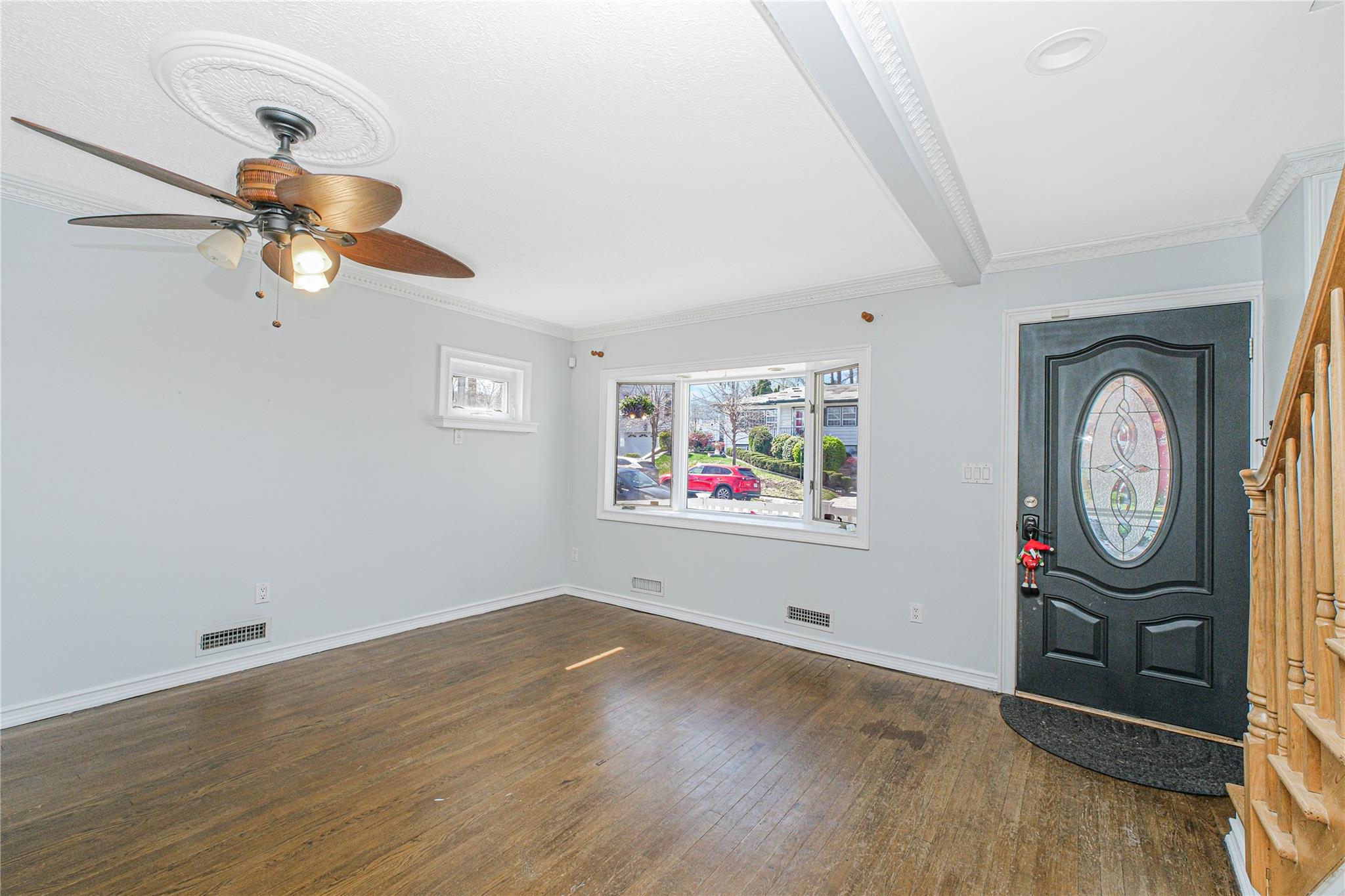 83 Vincent Ave Ave, Staten Island, New York image 2