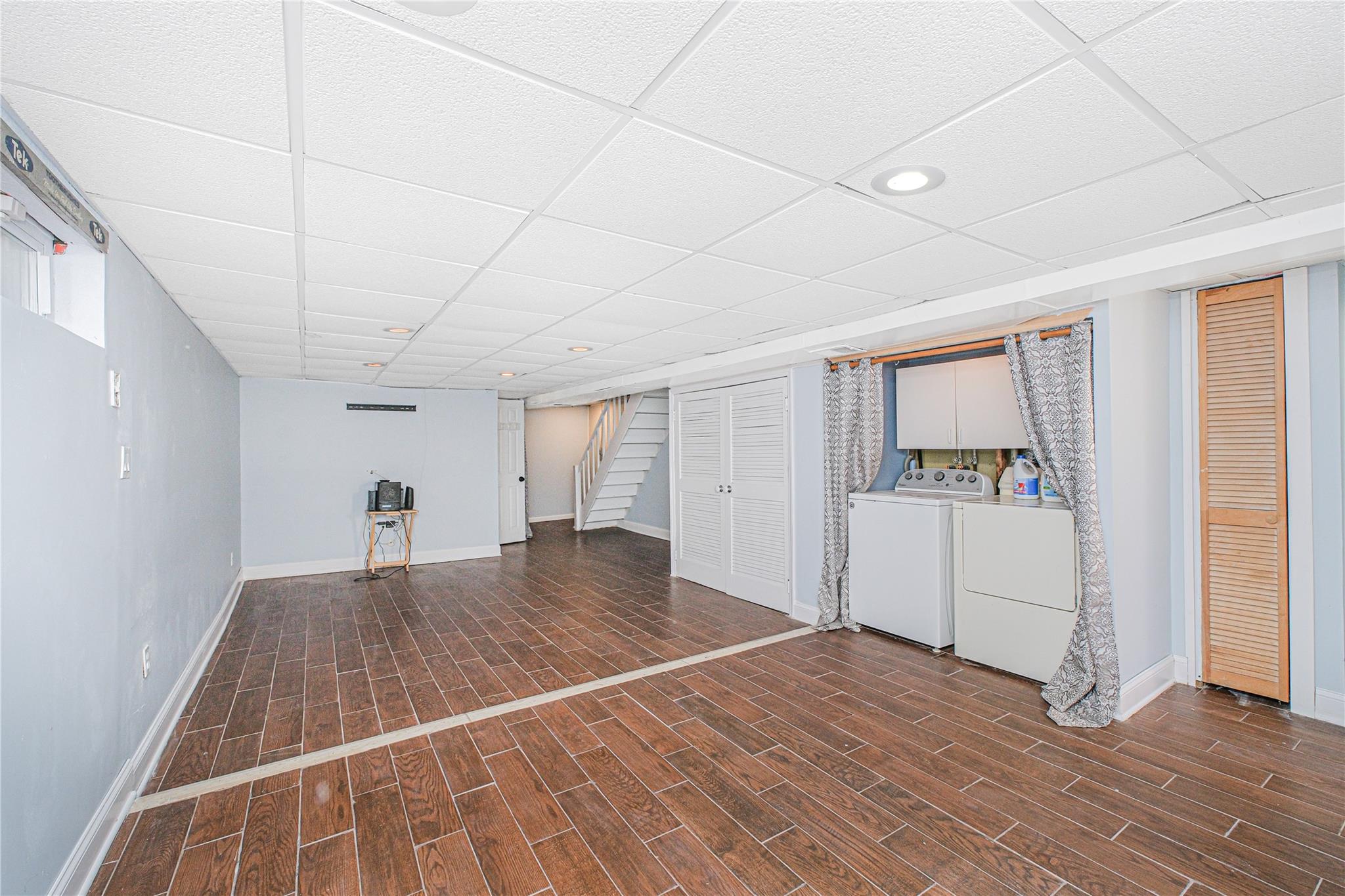 83 Vincent Ave Ave, Staten Island, New York image 32