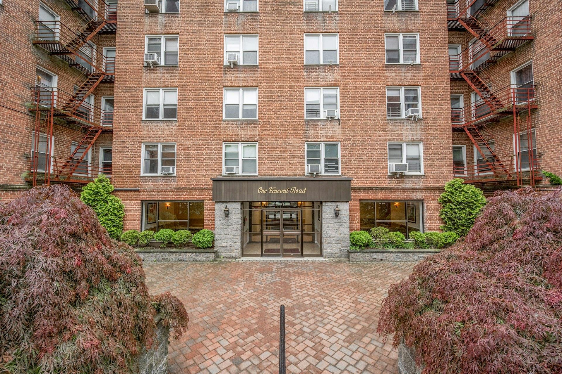 1 Vincent Road #2B, Bronxville, New York image 1