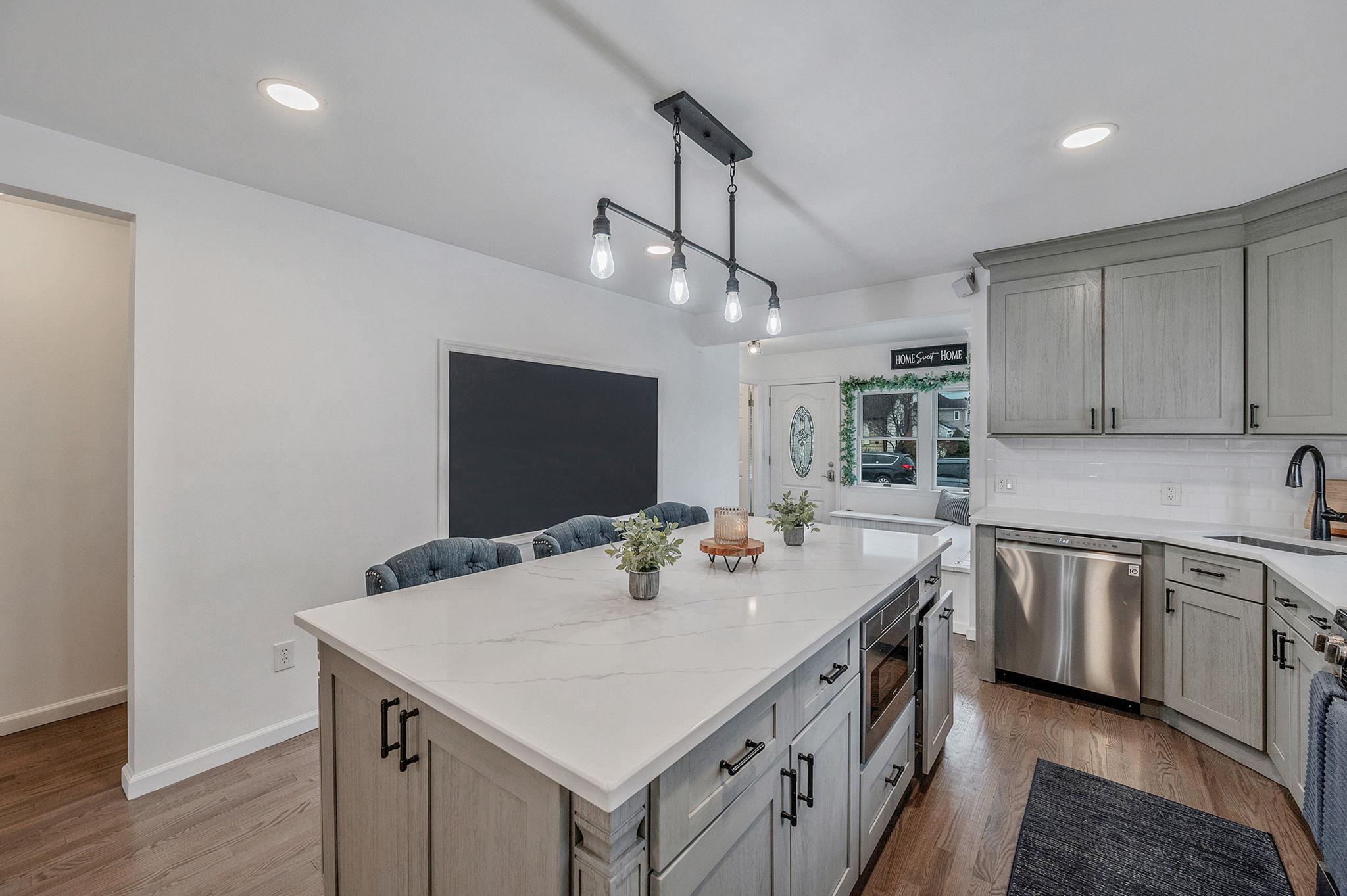 109 Muncy Avenue, West Babylon, New York image 21