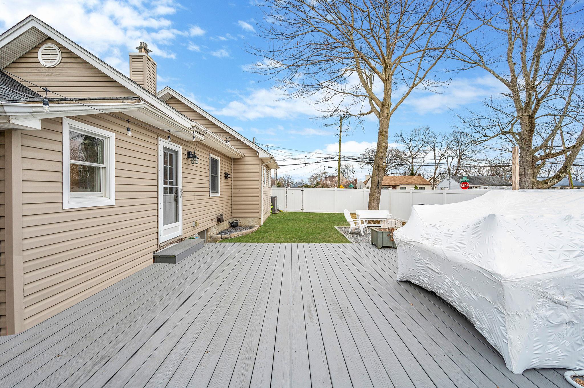 109 Muncy Avenue, West Babylon, New York image 7