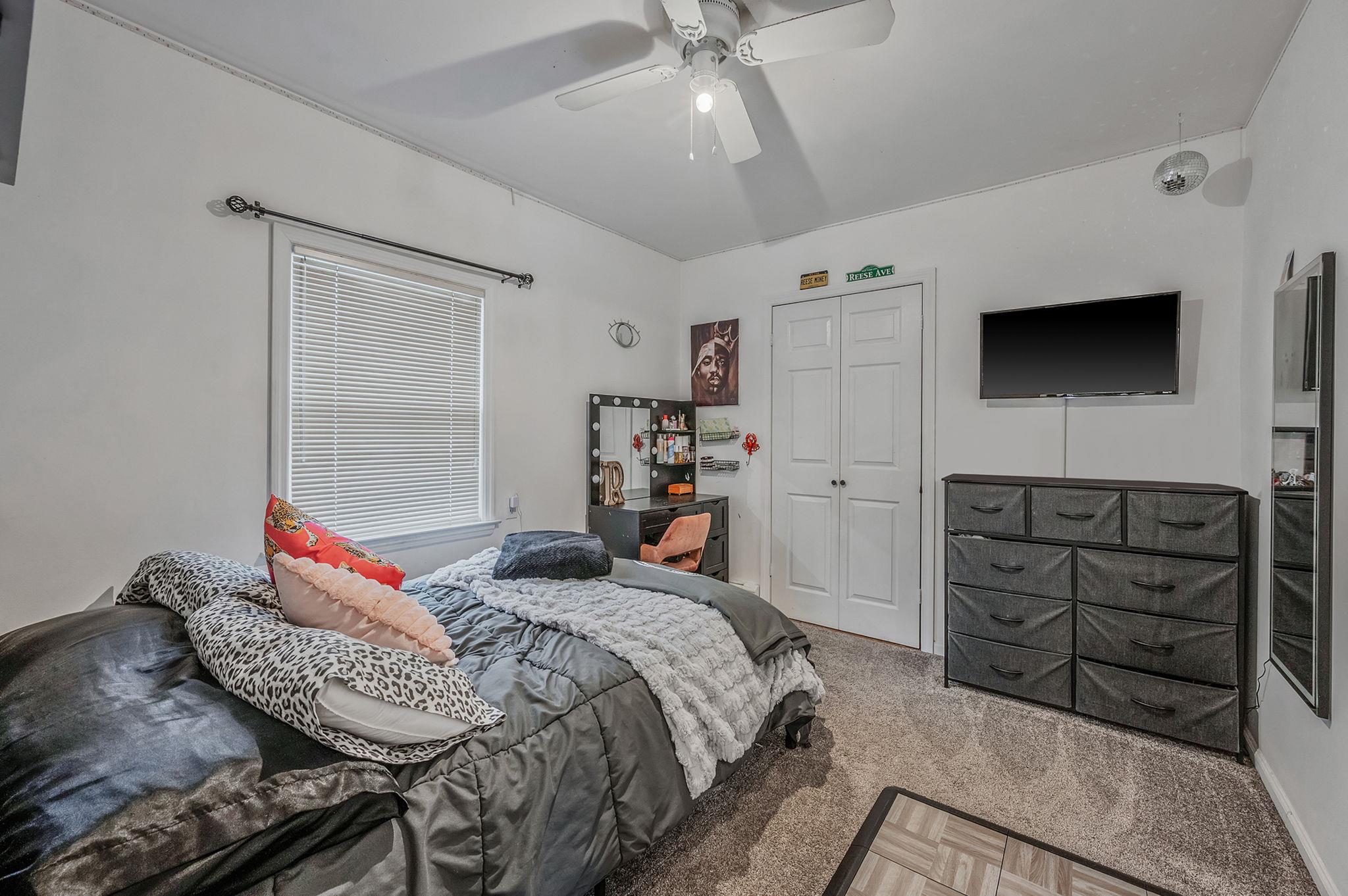 109 Muncy Avenue, West Babylon, New York image 30