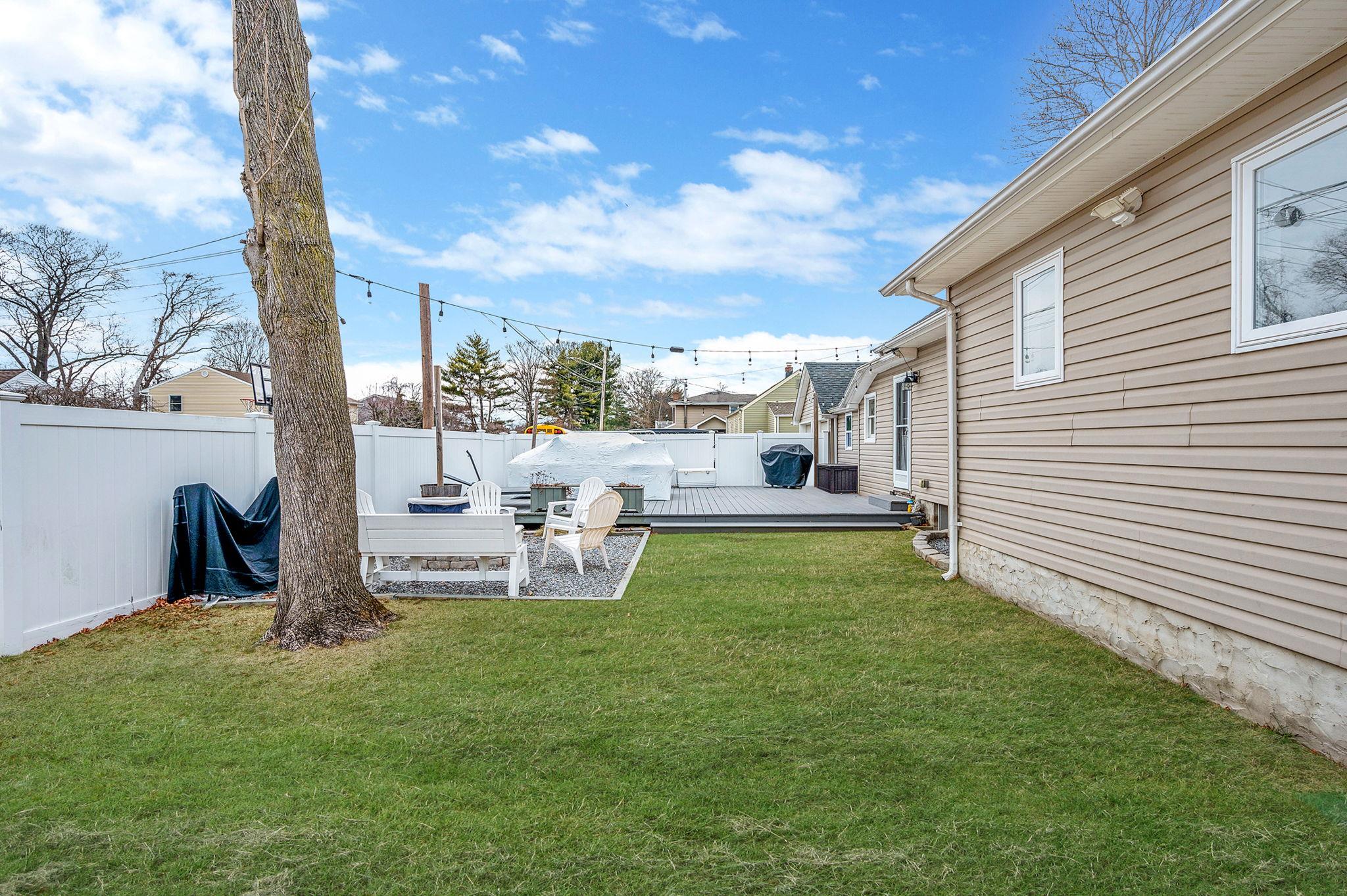 109 Muncy Avenue, West Babylon, New York image 5