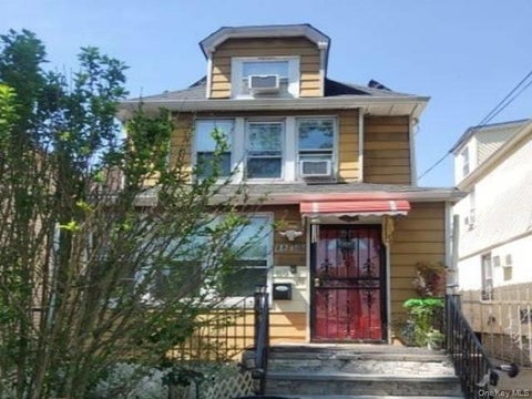 Photo of 8838 Vanderveer Street, Queens Village, NY 11427 (MLS # 1006506)
